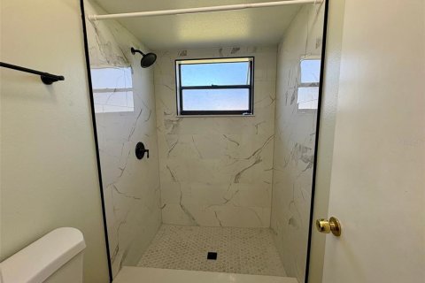 Casa en alquiler en Kissimmee, Florida, 3 dormitorios, 132.11 m2 № 1884838 - foto 28