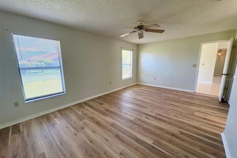 Casa en alquiler en Kissimmee, Florida, 3 dormitorios, 132.11 m2 № 1884838 - foto 19