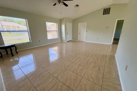Casa en alquiler en Kissimmee, Florida, 3 dormitorios, 132.11 m2 № 1884838 - foto 12