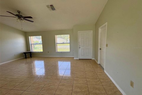 Casa en alquiler en Kissimmee, Florida, 3 dormitorios, 132.11 m2 № 1884838 - foto 13