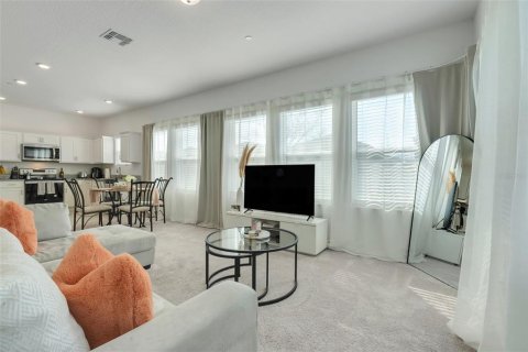 Touwnhouse à vendre à Orlando, Floride: 3 chambres, 145.86 m2 № 1917681 - photo 8