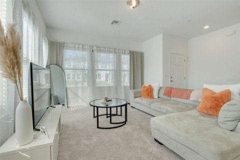 Touwnhouse à vendre à Orlando, Floride: 3 chambres, 145.86 m2 № 1917681 - photo 9