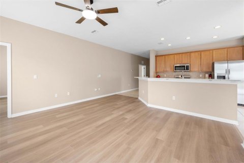 House in Brooksville, Florida 4 bedrooms, 172.89 sq.m. № 2354840 - photo 11