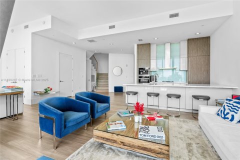 Купить кондоминиум в Майами, Флорида 3 спальни, 187.85м2, № 1797512 - фото 11