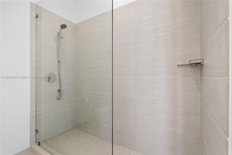 Купить кондоминиум в Майами, Флорида 3 спальни, 187.85м2, № 1797512 - фото 27