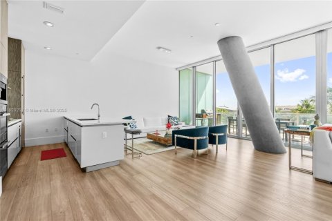 Купить кондоминиум в Майами, Флорида 3 спальни, 187.85м2, № 1797512 - фото 4