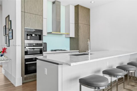Купить кондоминиум в Майами, Флорида 3 спальни, 187.85м2, № 1797512 - фото 17