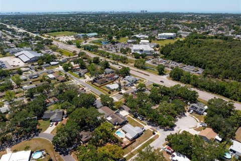 House in Seminole, Florida 3 bedrooms, 138.61 sq.m. № 1637478 - photo 27