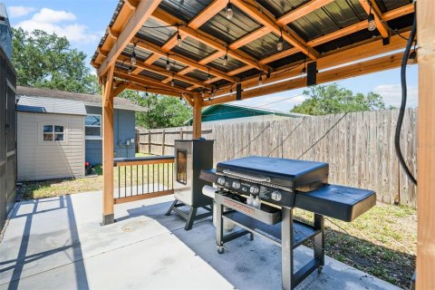 House in Seminole, Florida 3 bedrooms, 138.61 sq.m. № 1637478 - photo 25