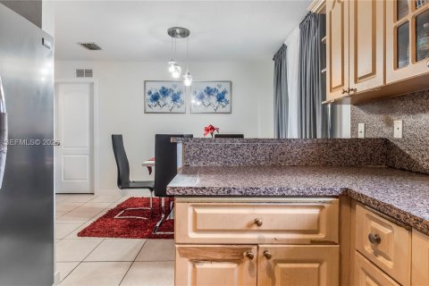 Propiedad comercial en venta en Miami, Florida, 199.74 m2 № 1993957 - foto 28