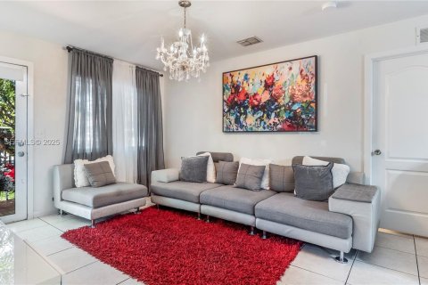 Propiedad comercial en venta en Miami, Florida, 199.74 m2 № 1993957 - foto 15