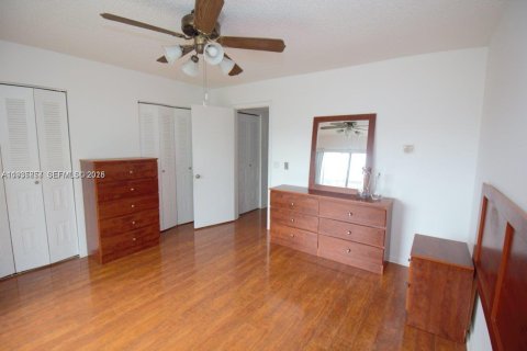 Condominio en alquiler en Pembroke Pines, Florida, 1 dormitorio, 63.64 m2 № 1993965 - foto 8