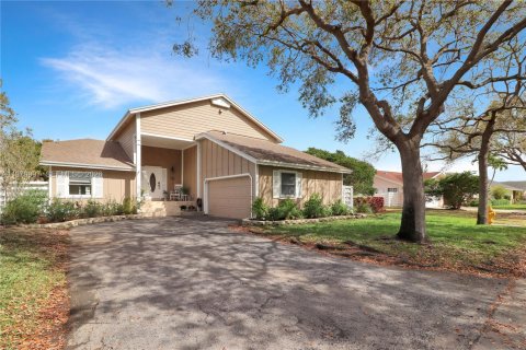 Купить виллу или дом в Майами, Флорида 3 спальни, 167.13м2, № 2043515 - фото 3