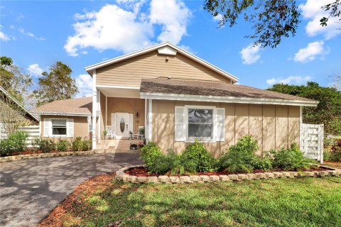 Дом в Майами, Флорида 3 спальни, 167.13м2 № 2043515