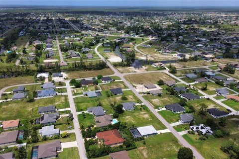 Land in Cape Coral, Florida № 1336914 - photo 13