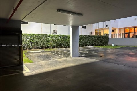 Condominio en alquiler en Miami, Florida, 1 dormitorio, 45.06 m2 № 2027109 - foto 18