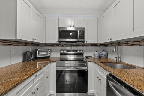 Купить виллу или дом в Сарасота, Флорида 6 комнат, 122.26м2, № 1906255 - фото 7