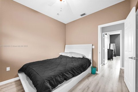 Townhouse in Hollywood, Florida 2 bedrooms, 130.99 sq.m. № 2026796 - photo 3