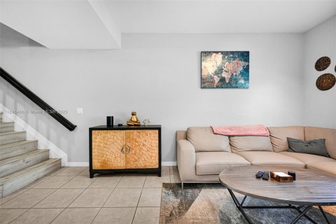 Touwnhouse à vendre à Hollywood, Floride: 2 chambres, 130.99 m2 № 2026796 - photo 28