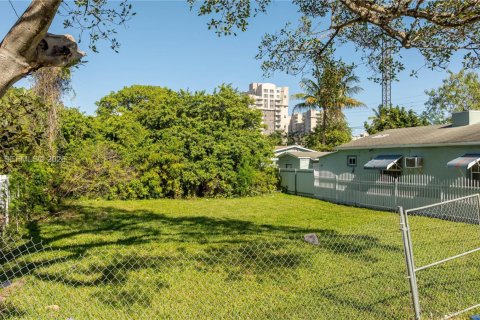 Immobilier commercial à vendre à Miami, Floride № 2004460 - photo 16