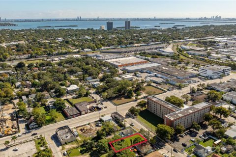 Immobilier commercial à vendre à Miami, Floride № 2004460 - photo 8