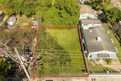 Immobilier commercial à vendre à Miami, Floride № 2004460 - photo 10