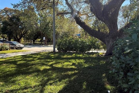 Купить виллу или дом в Саут-Майами, Флорида 2 спальни, 88.72м2, № 1995775 - фото 7