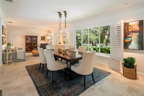 House in Palmetto Bay, Florida 4 bedrooms, 241.08 sq.m. № 2071641 - photo 14