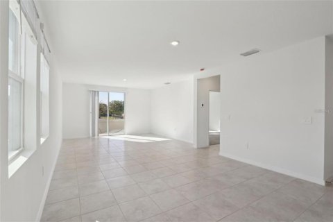 Casa en alquiler en Haines City, Florida, 4 dormitorios, 149.29 m2 № 1816558 - foto 9