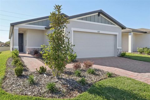 Casa en alquiler en Haines City, Florida, 4 dormitorios, 149.29 m2 № 1816558 - foto 1
