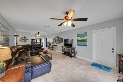 Casa en venta en Boynton Beach, Florida, 2 dormitorios, 130.43 m2 № 2001630 - foto 14