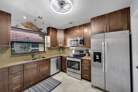 Casa en venta en Boynton Beach, Florida, 2 dormitorios, 130.43 m2 № 2001630 - foto 24