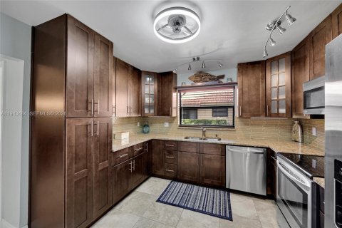 Casa en venta en Boynton Beach, Florida, 2 dormitorios, 130.43 m2 № 2001630 - foto 21