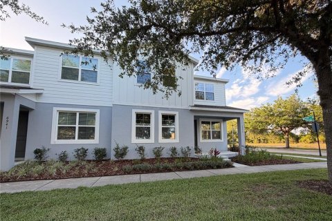 Adosado en Saint Cloud, Florida 4 dormitorios, 182.18 m2 № 2156250
