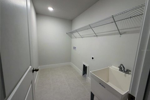 Adosado en venta en Saint Cloud, Florida, 4 dormitorios, 182.18 m2 № 2156250 - foto 15