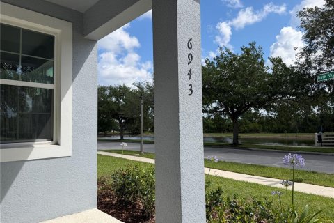 Adosado en venta en Saint Cloud, Florida, 4 dormitorios, 182.18 m2 № 2156250 - foto 3