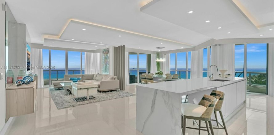Condominio en Fort Lauderdale, Florida, 4 dormitorios № 1927581