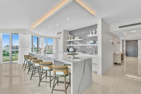 Condominio en venta en Fort Lauderdale, Florida, 4 dormitorios, 274.06 m2 № 1927581 - foto 12