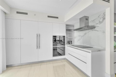 Condominio en venta en Fort Lauderdale, Florida, 4 dormitorios, 274.06 m2 № 1927581 - foto 15