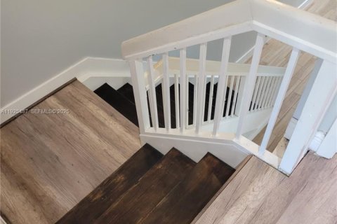 Townhouse in Pembroke Pines, Florida 3 bedrooms, 167.41 sq.m. № 1984007 - photo 14