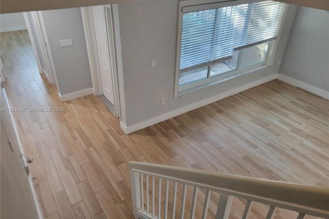 Townhouse in Pembroke Pines, Florida 3 bedrooms, 167.41 sq.m. № 1984007 - photo 16