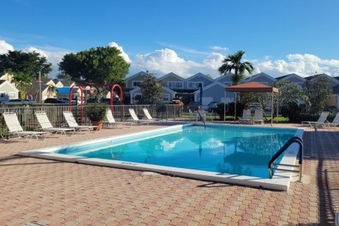 Townhouse in Pembroke Pines, Florida 3 bedrooms, 167.41 sq.m. № 1984007 - photo 29