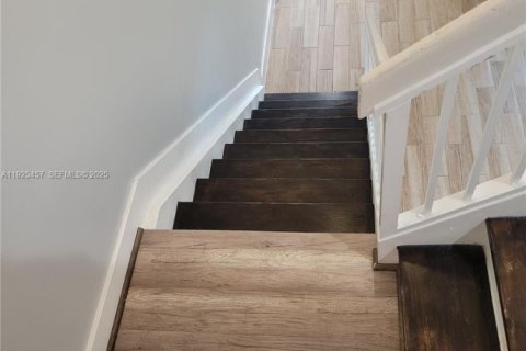 Townhouse in Pembroke Pines, Florida 3 bedrooms, 167.41 sq.m. № 1984007 - photo 15