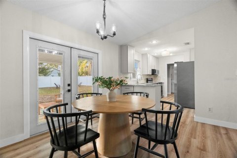 House in Pinellas Park, Florida 2 bedrooms, 84.54 sq.m. № 2341578 - photo 4
