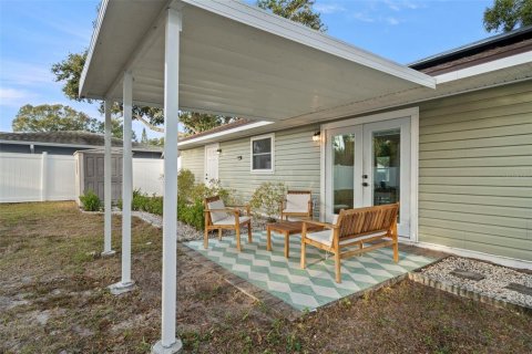 House in Pinellas Park, Florida 2 bedrooms, 84.54 sq.m. № 2341578 - photo 23