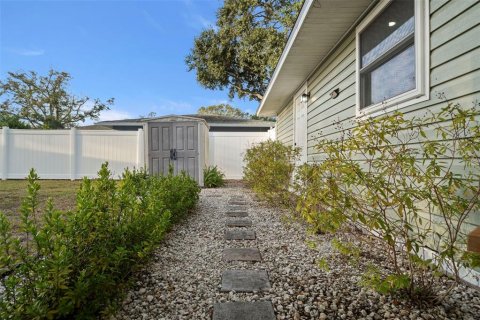 House in Pinellas Park, Florida 2 bedrooms, 84.54 sq.m. № 2341578 - photo 25