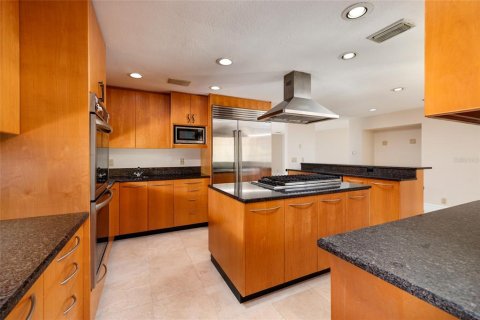 House in Saint Petersburg, Florida 3 bedrooms, 227.42 sq.m. № 2231452 - photo 17