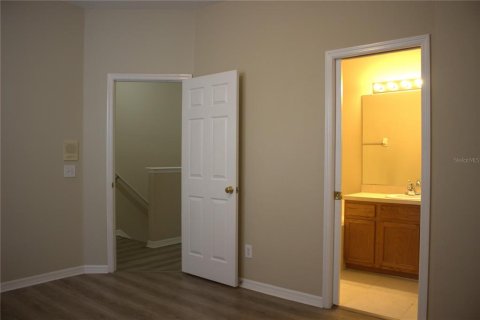 Townhouse in Sarasota, Florida 3 bedrooms, 138.15 sq.m. № 1914171 - photo 10