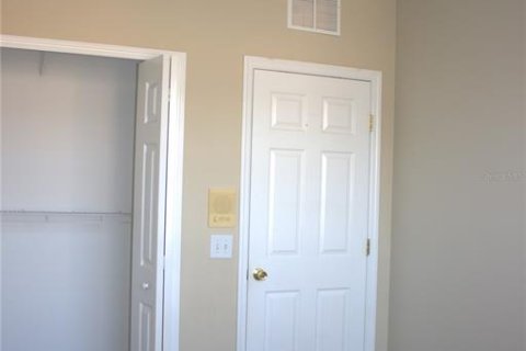 Townhouse in Sarasota, Florida 3 bedrooms, 138.15 sq.m. № 1914171 - photo 16