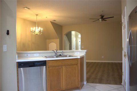 Townhouse in Sarasota, Florida 3 bedrooms, 138.15 sq.m. № 1914171 - photo 5